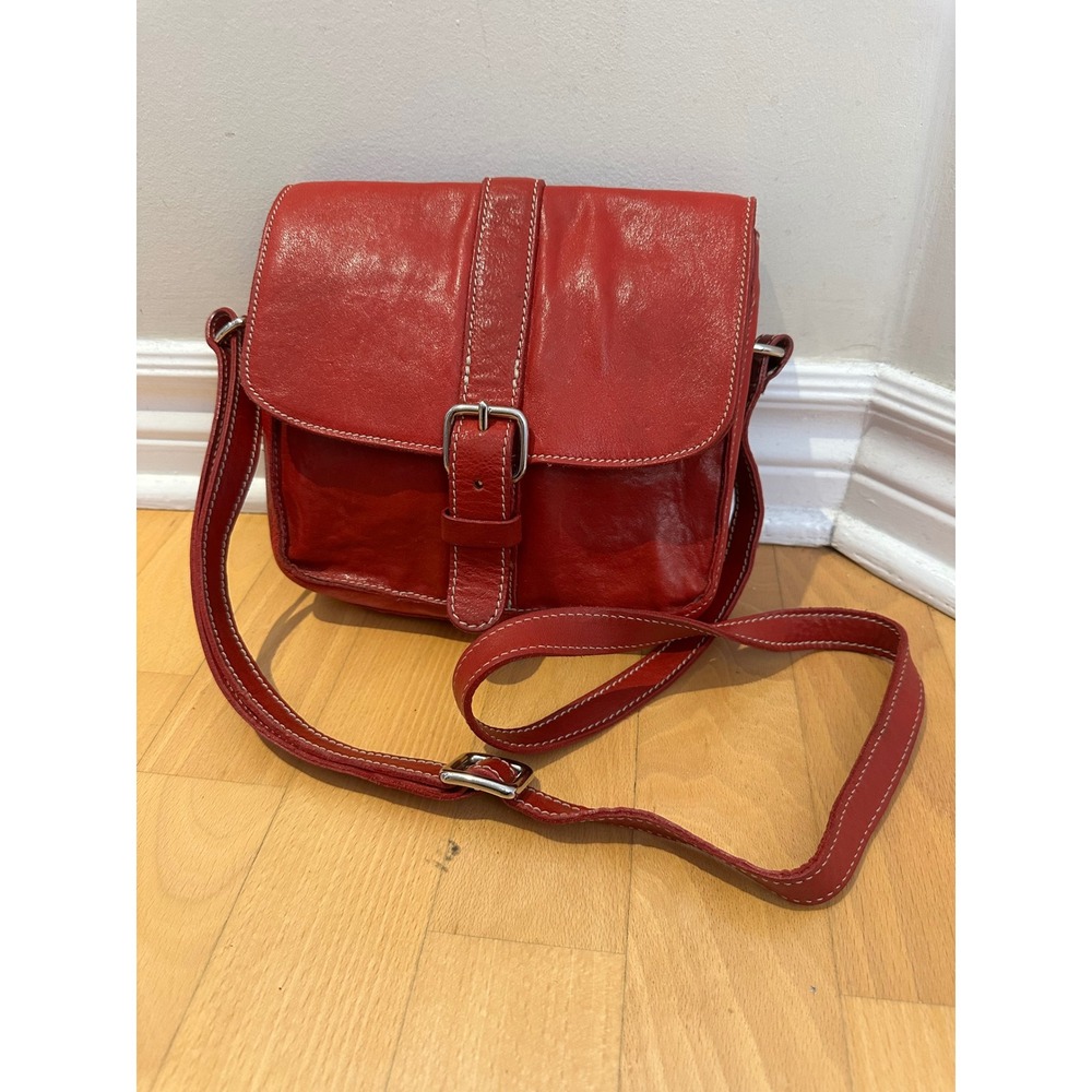 Roots Canada Red Genuine Leather Crossbody Messenger Bag Buckle Flap Purse